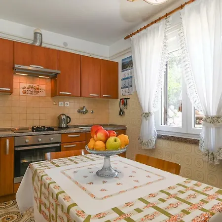 Lara Apartament